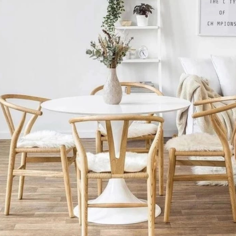 Mesa Tulip 100cm + 4 Sillas Whisbone