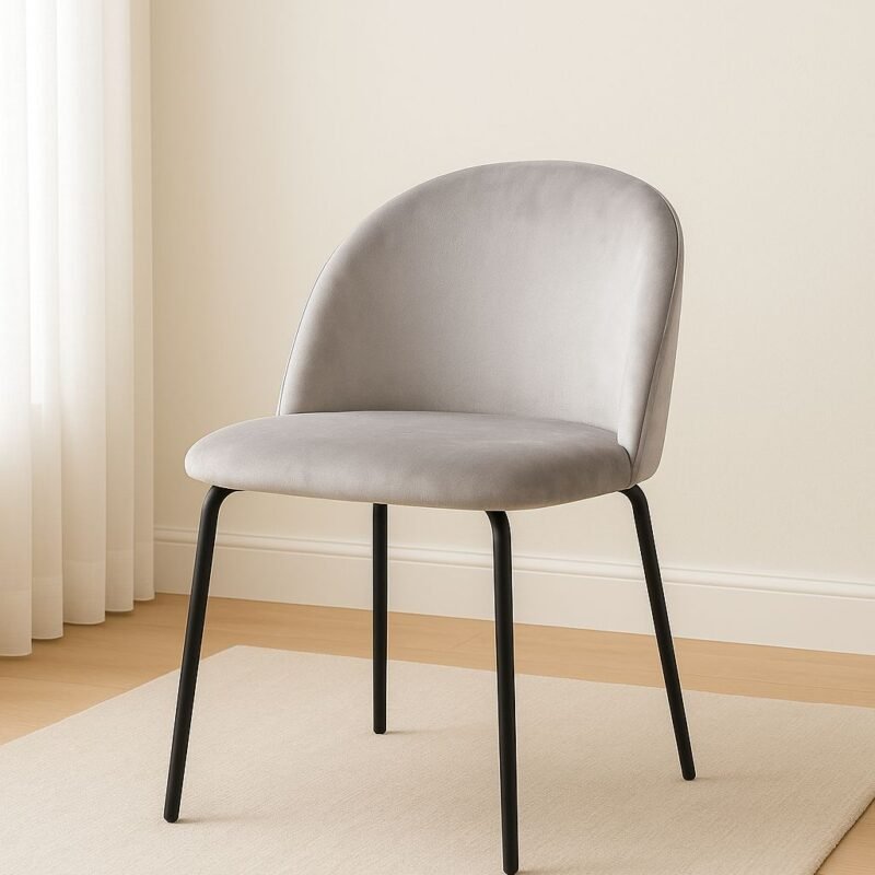 Silla Sibyl gris patas negras